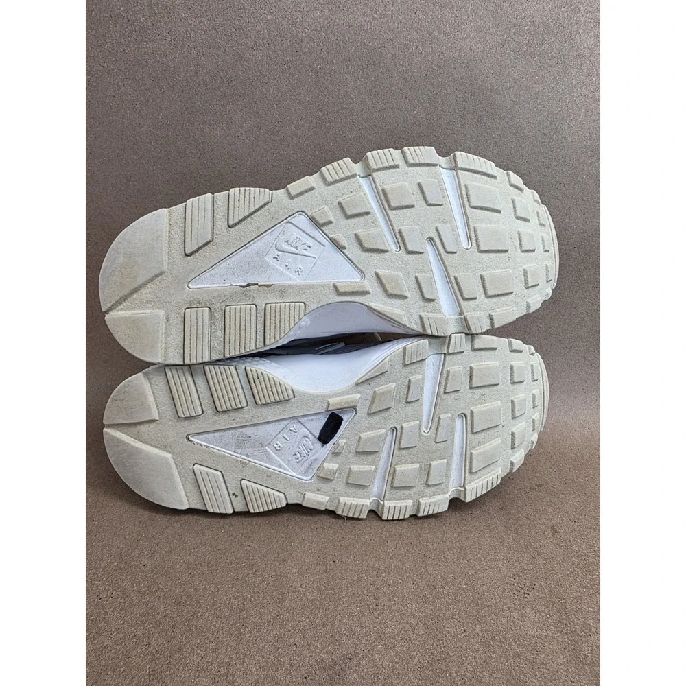 Nike AIR Huarache (Sz 7) SE Women's Running Shoes Atmosphere Grey 859429-008